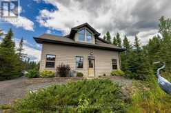 135 MICKELSON DRIVE E | Thunder Bay Ontario | Slide Image Twelve