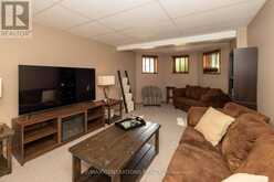 2446 CASPIAN STREET | Thunder Bay Ontario | Slide Image Sixteen