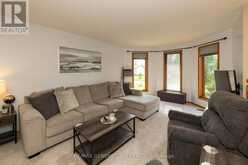 2446 CASPIAN STREET | Thunder Bay Ontario | Slide Image Two