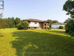 2446 CASPIAN STREET Thunder Bay Ontario, P7J 1A1
