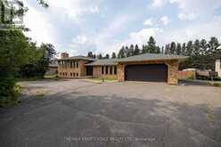 2089 OTWAY STREET | Thunder Bay Ontario | Slide Image Two