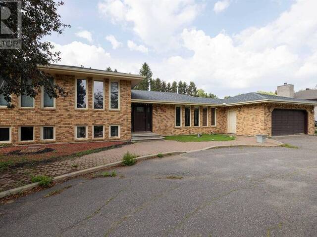 2089 Otway ST Thunder Bay Ontario, P7K 1H5 - Property For Sale