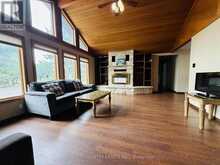 239 MEMORIAL AVENUE | Dryden Ontario | Slide Image Seven