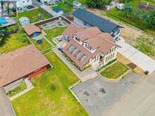 88 CARL AVE. | Thunder Bay Ontario | Slide Image Thirty-nine