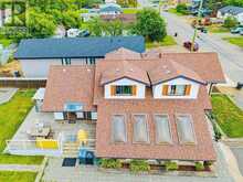 88 CARL AVE. | Thunder Bay Ontario | Slide Image Three