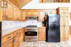 88 CARL AVE. | Thunder Bay Ontario | Slide Image Nine