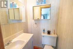 22 Warnica RD W | Thunder Bay Ontario | Slide Image Thirty