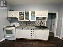 822 PRUDEN STREET | Thunder Bay Ontario | Slide Image Three