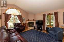 757 Porcupine BLVD | Thunder Bay Ontario | Slide Image Three