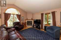 757 PORCUPINE BOULEVARD | Thunder Bay Ontario | Slide Image Three