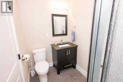 2422 BROADWAY AVE | Thunder Bay Ontario | Slide Image Thirty-one