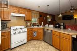 200 Captain RD | Thunder Bay Ontario | Slide Image Nine