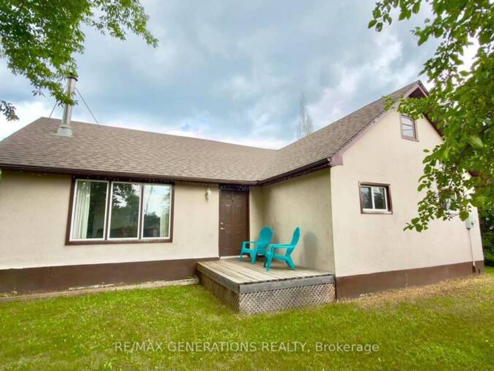 64 MAPLE STREET, Rosslyn Village, Ontario P7K 0N6