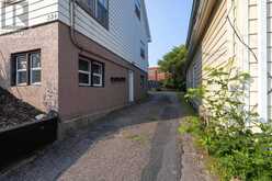 334 PEARL ST | Thunder Bay Ontario | Slide Image Three