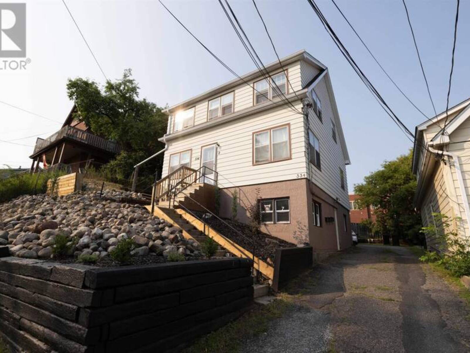 334 PEARL ST, Thunder Bay, Ontario P7B 1G1