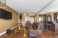 706 WEILER BLVD | Thunder Bay Ontario | Slide Image Three