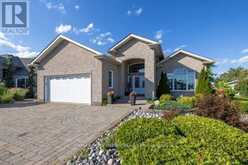 132 WOLVERINE CRESCENT | Thunder Bay Ontario | Slide Image Two