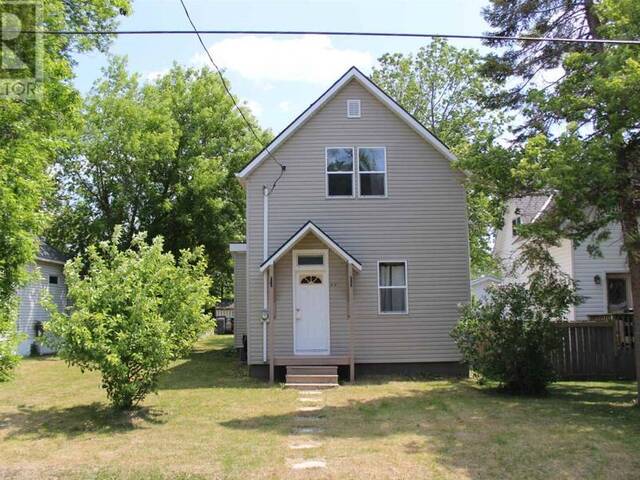 212 FIFTH ST Rainy River Ontario, P0W 1L0 - 3 Bedrooms Home For Sale