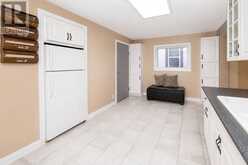 129 HERON ST | Thunder Bay Ontario | Slide Image Nine