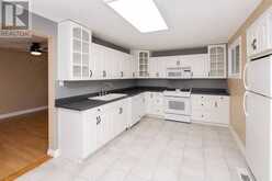 129 HERON ST | Thunder Bay Ontario | Slide Image Eight