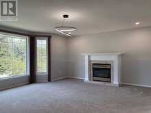 2156 Falconcrest Drive | Thunder Bay Ontario | Slide Image Three