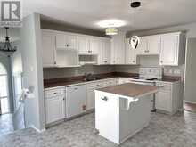 2156 Falconcrest Drive | Thunder Bay Ontario | Slide Image Five