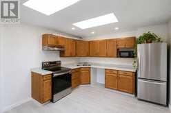 201 Cumming ST | Thunder Bay Ontario | Slide Image Five