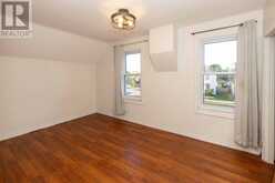 201 Cumming ST | Thunder Bay Ontario | Slide Image Seven