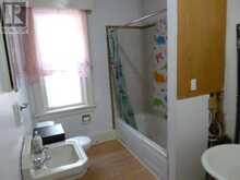 305 Cameron ST | Thunder Bay Ontario | Slide Image Fourteen