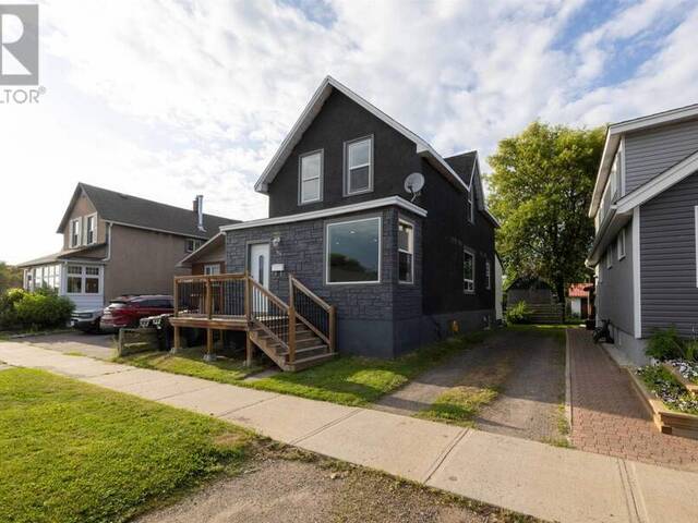 513 Christina ST E Thunder Bay Ontario, P7E 4P4 - 3 Bedrooms Home For Sale