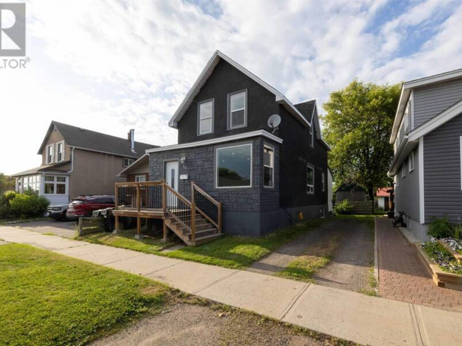 513 Christina ST E, Thunder Bay, Ontario P7E 4P4