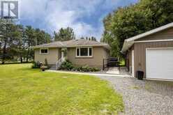2312 Rosslyn RD | Thunder Bay Ontario | Slide Image One