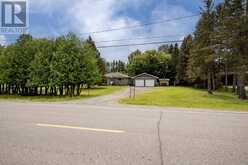 2312 Rosslyn RD | Thunder Bay Ontario | Slide Image Two