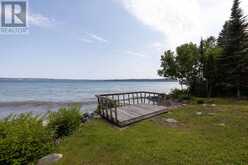 2503 Scott DR | Thunder Bay Ontario | Slide Image Two