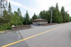 2503 Scott DR | Thunder Bay Ontario | Slide Image Thirty-five