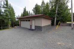 2503 Scott DR | Thunder Bay Ontario | Slide Image Five