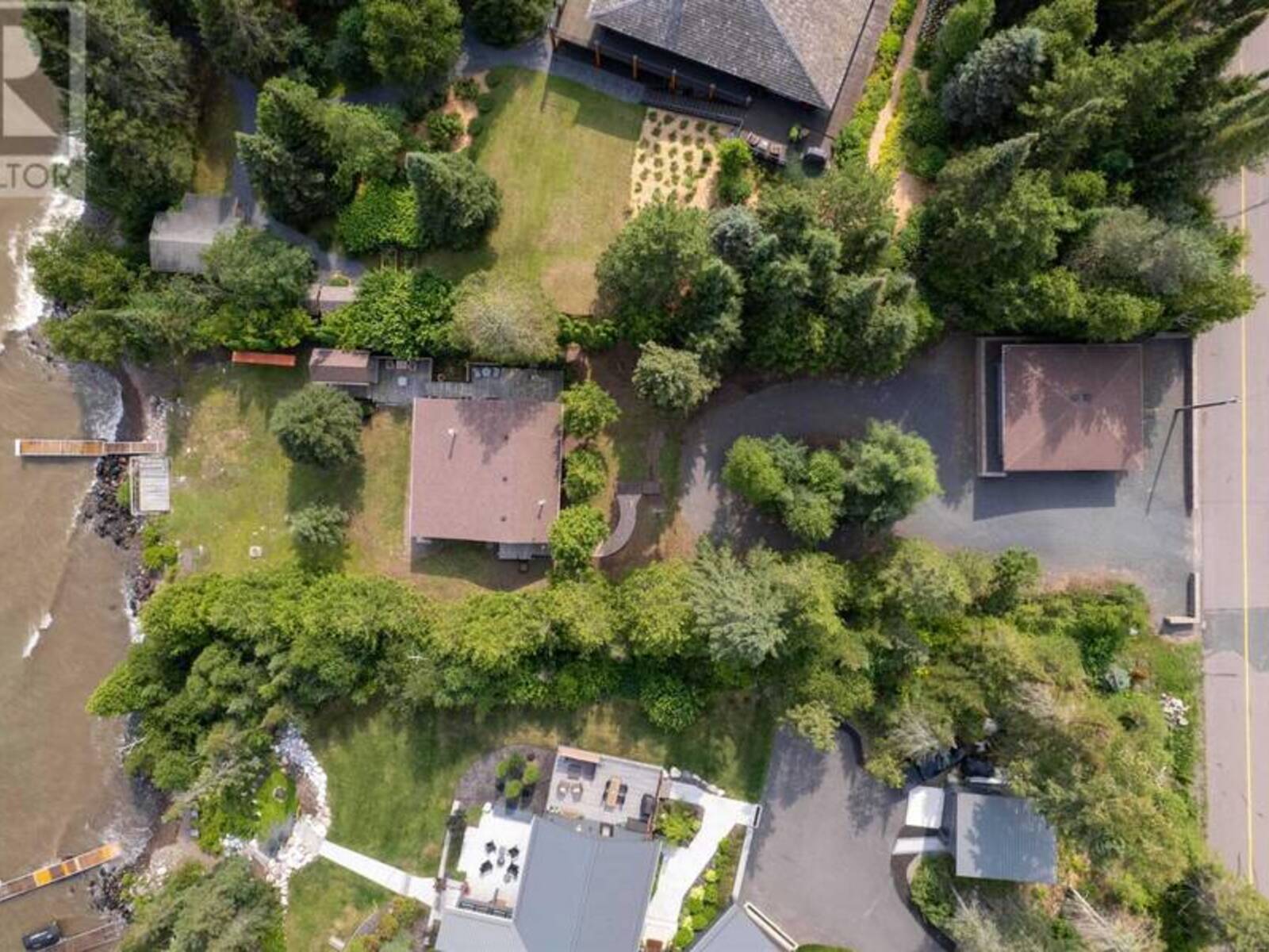 2503 Scott DR, Thunder Bay, Ontario P7A 0Y7