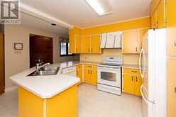 935 Crawford PL | Thunder Bay Ontario | Slide Image Twelve