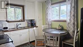 295 Cowan ST | Thunder Bay Ontario | Slide Image Six