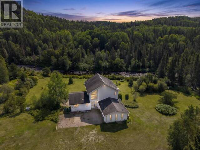 353 Onion Lake Dam RD Thunder Bay Ontario, P7G 0B8 - 4 Bedrooms Waterfront Home For sale