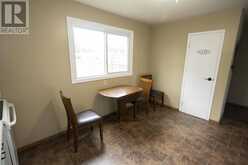 537 Churchill Drive West | Thunder Bay Ontario | Slide Image Nine