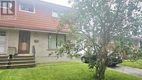 476 Parkwood ST | Thunder Bay Ontario | Slide Image One