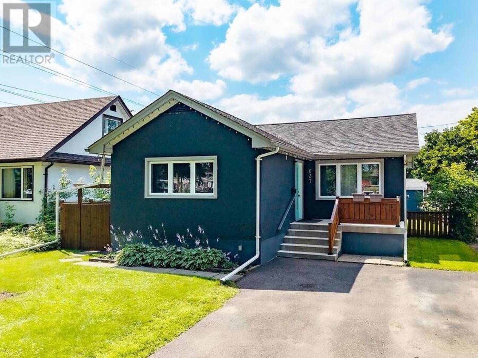 637 Hyde Park AVE, Thunder Bay, Ontario P7E 1Y4