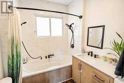 75 Ontario ST | Thunder Bay Ontario | Slide Image Thirteen