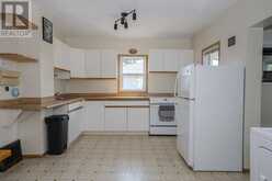 319 Lillian ST | Thunder Bay Ontario | Slide Image Ten