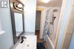 73 EMPRESS AVE N | Thunder Bay Ontario | Slide Image Thirty-six