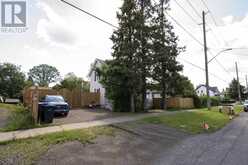 73 EMPRESS AVE N | Thunder Bay Ontario | Slide Image Three