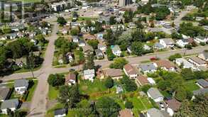 73 EMPRESS AVE N | Thunder Bay Ontario | Slide Image Forty