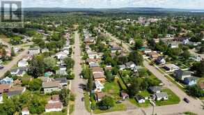 73 EMPRESS AVE N | Thunder Bay Ontario | Slide Image Five