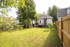 349 Vickers St N | Thunder Bay Ontario | Slide Image Five